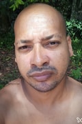 Acompanhante Douglas