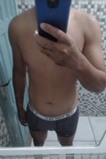 Acompanhante Douglas