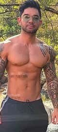Acompanhante Ricky Mineiro