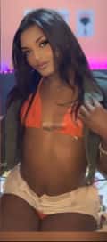Acompanhante Rarielly Soares