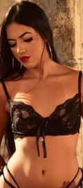 Acompanhante Luiza Almeida