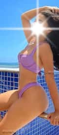 Acompanhante Emily