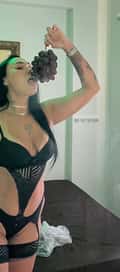 Acompanhante Babi Reis