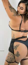 Acompanhante Morena
