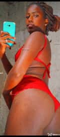 Acompanhante Taylla