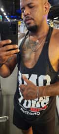 Acompanhante Leo Silva