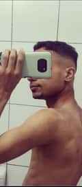 Acompanhante Junior