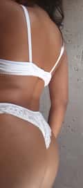 Acompanhante Morena
