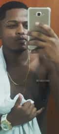 Acompanhante Douglas