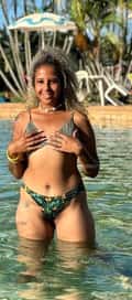 Acompanhante Mirella