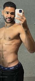 Acompanhante Luiz Gomez