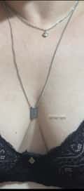 Acompanhante Ayra