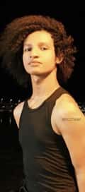Acompanhante Henrique Costa