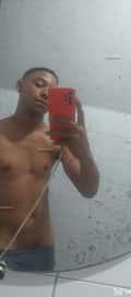 Acompanhante Luucas Leal