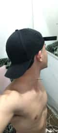 Acompanhante Louis Andrade