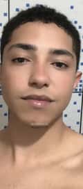 Acompanhante Henry