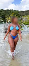 Acompanhante Pretinhaa