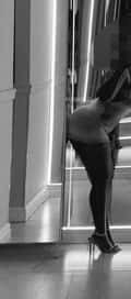 Acompanhante Livia
