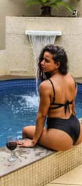Acompanhante Luiza