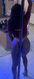 Acompanhante Morena