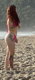 Acompanhante Nelly