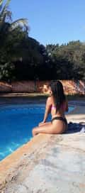 Acompanhante Morena