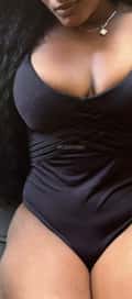 Acompanhante Morena