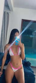 Acompanhante Clara Bueno