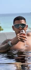 Acompanhante Victor Aguiar