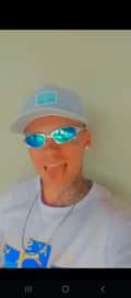 Acompanhante Lacoste