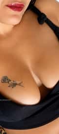 Acompanhante Taty Linns
