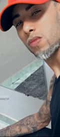 Acompanhante Boaz Martins