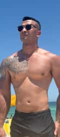 Acompanhante Antony Oliver
