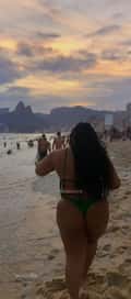 Acompanhante Morena