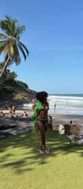 Acompanhante Preta
