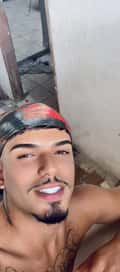 Acompanhante Vitor