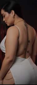 Acompanhante Morena