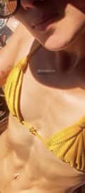 Acompanhante Surya