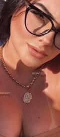 Acompanhante Louane
