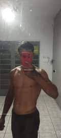 Acompanhante Gustavo