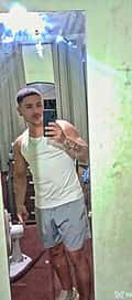 Acompanhante Adriano