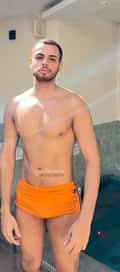Acompanhante Matt Hunter