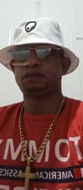 Acompanhante Robert