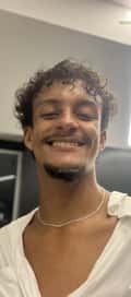 Acompanhante Lukas Souza