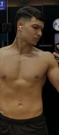 Acompanhante Pedro Lessas