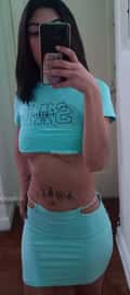Acompanhante Bella Weed
