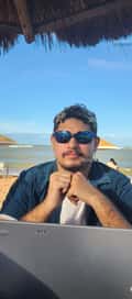 Acompanhante Breno