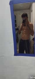 Acompanhante Steve James