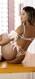 Acompanhante Carol Mello Bbc