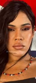 Acompanhante Christine